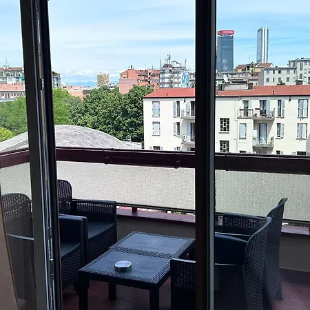Alojamento de Acomodação e Pequeno-almoço Urban Milão